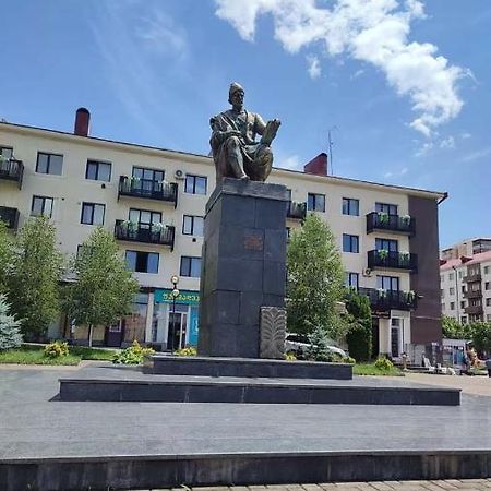 Сергей Сергеевич อาคัลท์ชิกเค ภายนอก รูปภาพ
